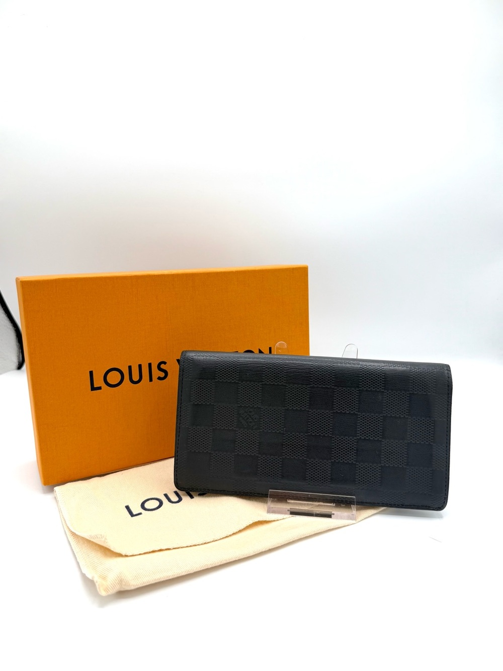 Louis Vuitton Damier Graphite Long Wallet - Black
